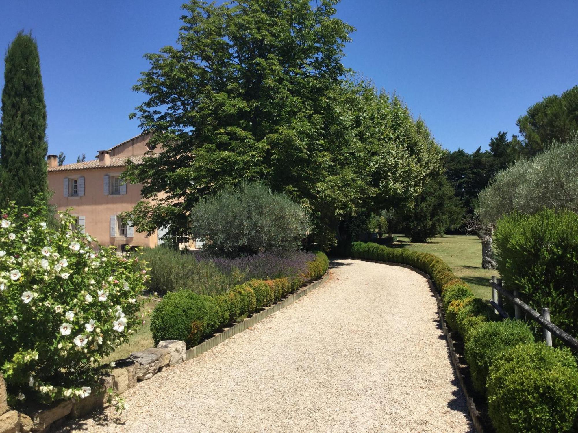 Typical Provencal Farm House Close To L'Isle Sur La Sorgue - 12 Persons Cavaillon Bagian luar foto