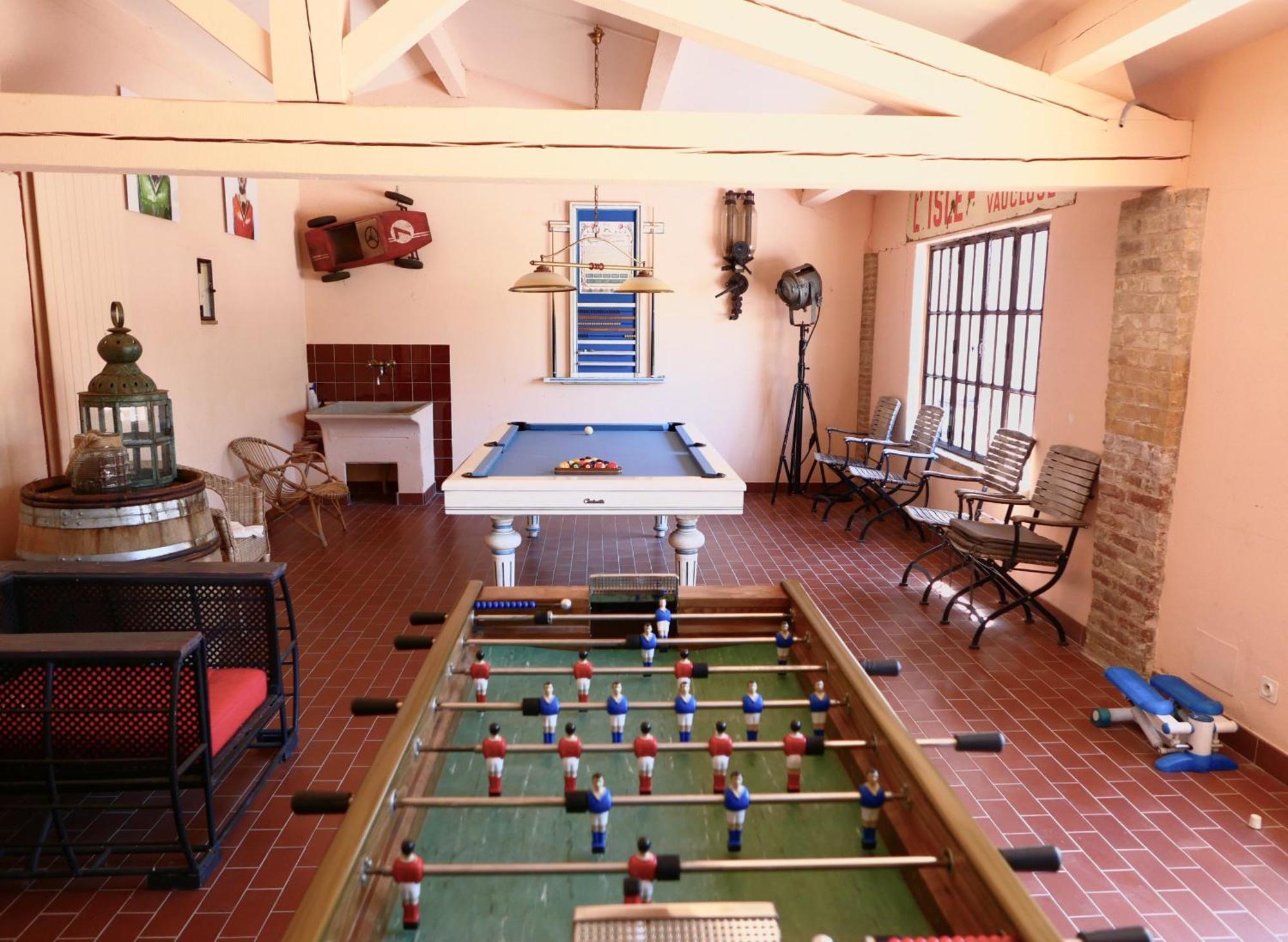 Typical Provencal Farm House Close To L'Isle Sur La Sorgue - 12 Persons Cavaillon Bagian luar foto